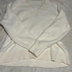 Aerie Women's Cream and White Jumper